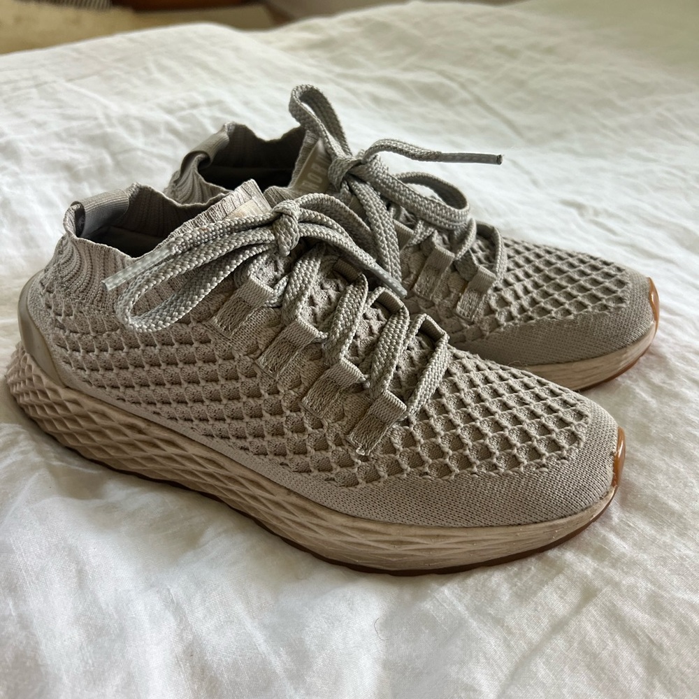 NOBULL All Day Knit Runner Women’s 6.5 Dessert Cream